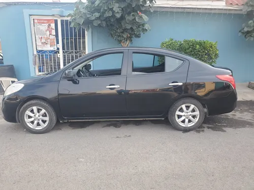 Nissan Versa 1.6 Advance 5vel Mt
