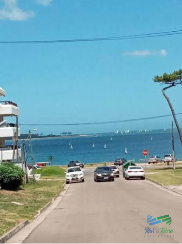 Vendo Casa De 3 Dormitorios En Pinares, Punta Del Este