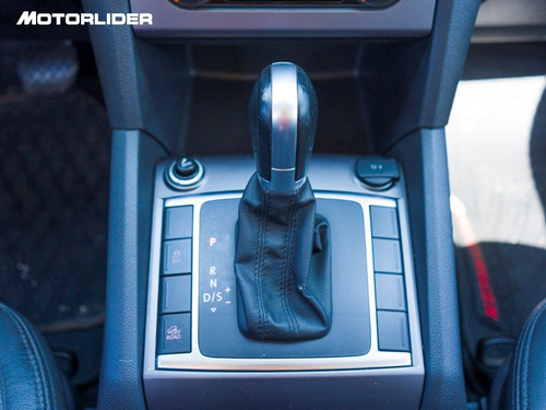 Imagen 22 de 25 de Volkswagen Amarok Highline At 4x4 Tdi| Permuta / Financia