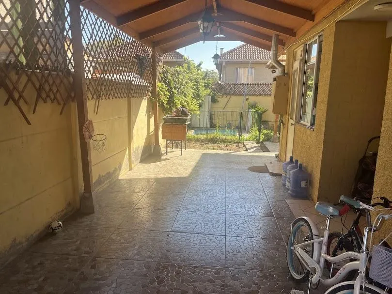 Imagen 4 de 17 de Casa Bien Ubicada, Cercano A Manuel Antonio Matta