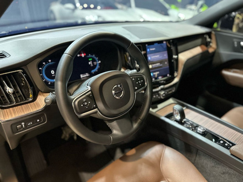 Volvo XC60 2.0 T8 Inscription Expression Recharge (plug-in) 5p Hibrido