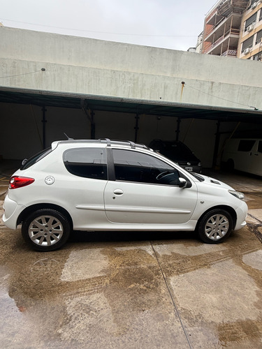 Peugeot 207 1.6 Xt