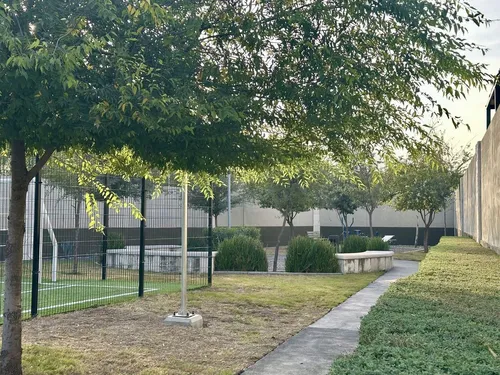 Casa En Venta En Salvaterra Privada En Escobedo Frente Cavazitos