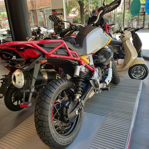 Imagen 12 de 15 de Moto Guzzi V85 Tt 2020 Amarilla 0km Entrega Inmediata!!