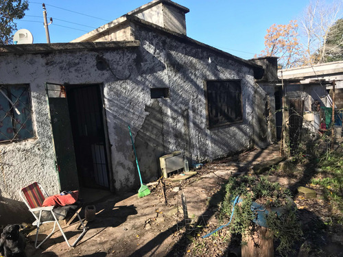 Vendo Prescripción 2 Casas En Una Y Cimientos Para Un Dpto