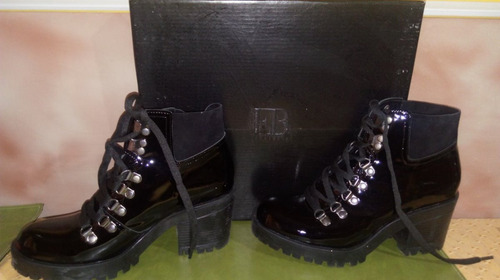 Botas De Charol Febo Color Negro No 37