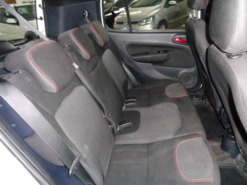 Fiat Uno 1.3 Sporting Dualogic Aut.