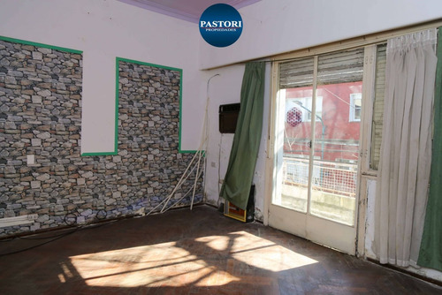 Imagen 6 de 27 de Venta De Oficina 7 Ambientes O Mas En Primer Piso Por Escale