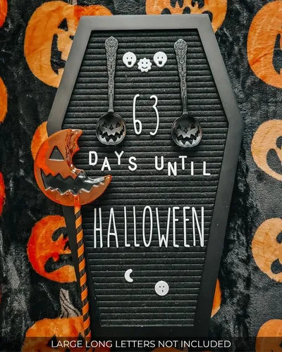 Tablero De Letras De Ataúd Negro Con Emojis Espeluznantes...