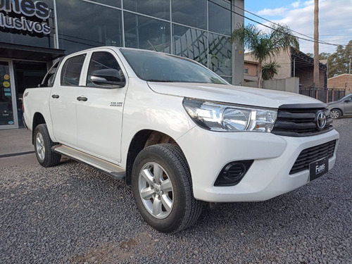 Imagen 3 de 9 de Toyota Hilux