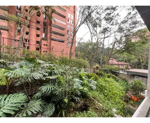Venta De Exclisivo Apartamento Amoblado En Las Lomas El Poblado