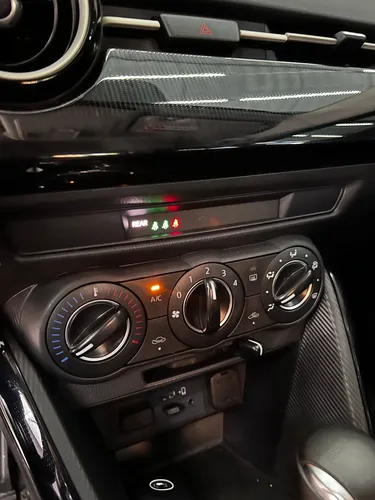 Mazda 2 1.5 Touring Sedan 2025