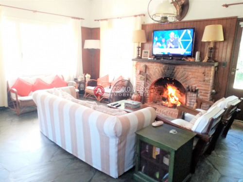 Casa En Punta Del Este, Mansa- Ref: 6820