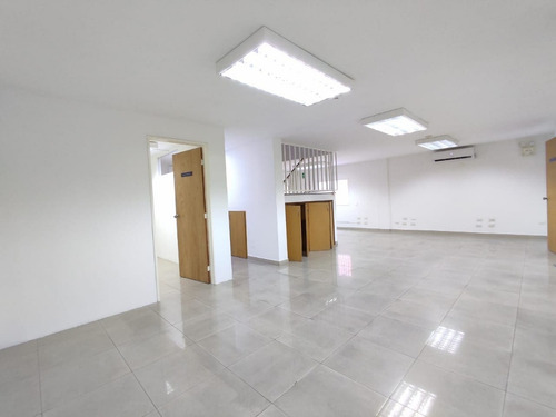 Imagen 3 de 15 de Se Alquila Casa Para Oficina 228m2 La Trinidad