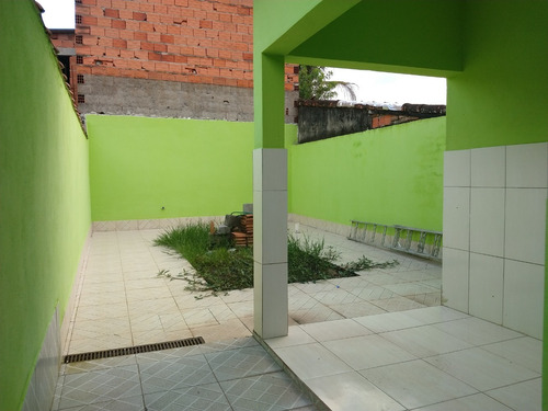 Imagem 13 de 14 de Casa Em Mongaguá , Casa Nova Com Quintal Espaçoso .