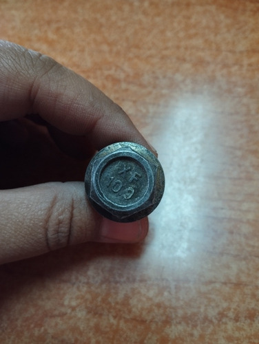 Tornillo De Engranaje O Piñon Arbol De Leva Chevette 1.6 (Usado)