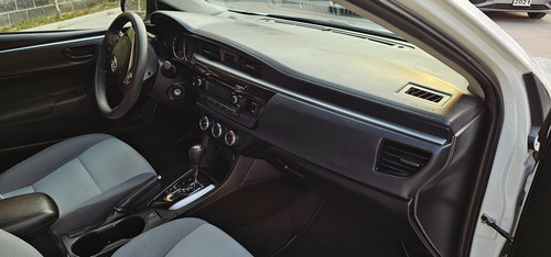 Toyota Corolla 1.8 Base At
