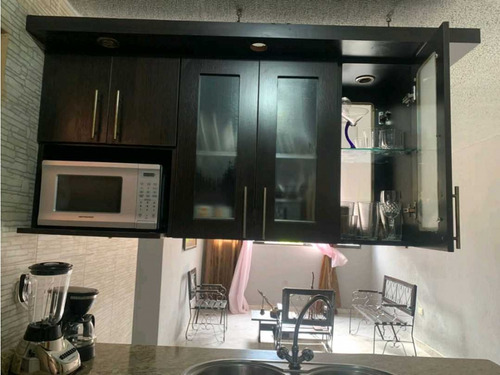 Apartamento En Alquiler Urb. El Parque Frente A La Ujap Md-8607958