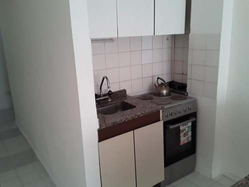 Imagen 7 de 11 de Departamento 1 Amb Con Patio