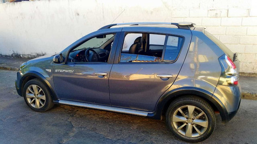 Imagem 7 de 12 de Renault Sandero Stepway 2012 1.6 16v Hi-flex 5p