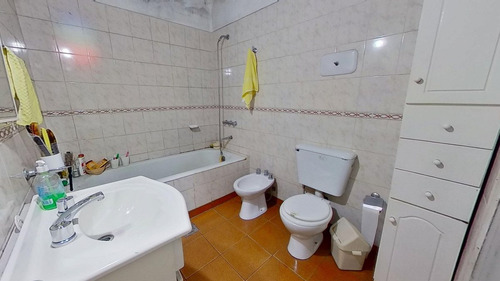 Venta Casa 4 Amb + Local + Garage En Lanus