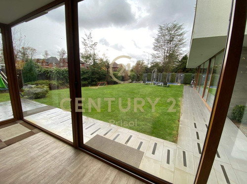 Imagen 9 de 26 de Venta De Casa Residencial En Exclusivo Sector Portal De L...