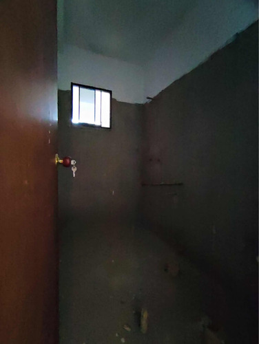 Amr Vende Apartamento En Gris Con Financiamiento