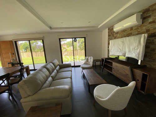 Imagen 2 de 16 de Moderna Propiedad De 3 Dormitorios A Estrenar En Venta En Marly - Punta Del Este
