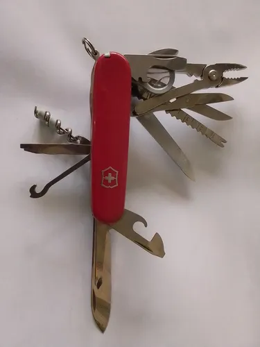 Navaja Victorinox 15 Funciones (Usado)