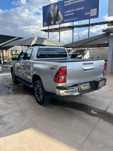 Toyota Hilux 2.8 Tdi Srv Cab. Dupla 4x4 Aut. 4p