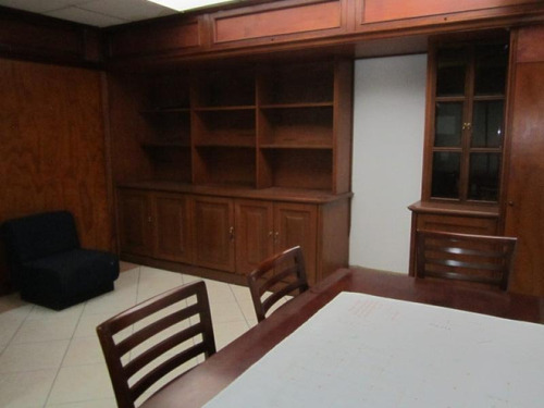 Oficina En Arriendo