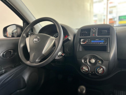 Nissan Versa V-Drive 1.0 12v 4p