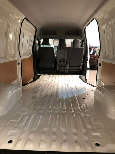 Imagen 11 de 25 de Toyota Hiace L2 H2 2.8 At 2022 / 0km Entrega Inmediata