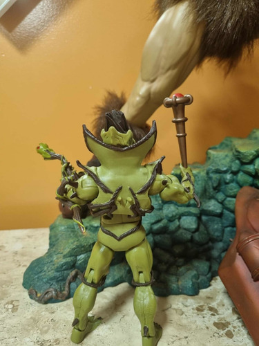 Evil Seed-- He-man -motuc - Super7 - She-ra (Usado)