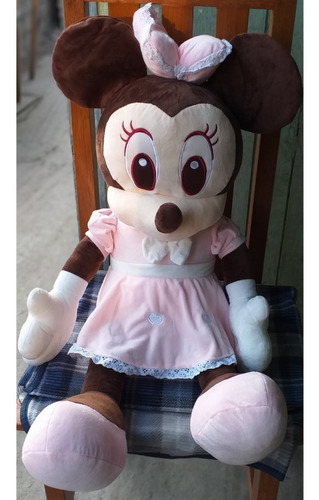 Minnie Peluche 80 Cm Color Rosada Y Una Pequeña Fucsia 25cm