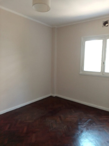 Imagen 6 de 20 de Alquilado. Con Renta. Venta Depto 3 Ambientes Parque Avellaneda Recién Refaccionado. Muy Buen Estado. Luminoso.