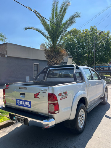 Toyota Hilux Pick-up 3.0 Cd Srv 171cv 4x2
