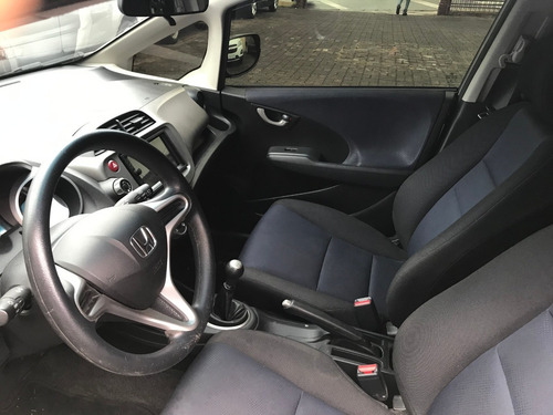 Imagem 6 de 9 de Honda Fit Lx 1.4 Mecanico 2014 Bx Km