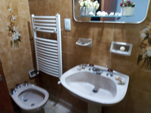 Excelente Chalet 4 Ambientes En Planta Baja