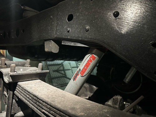 Ford Bronco V8 302 Caja De 5ta 1981