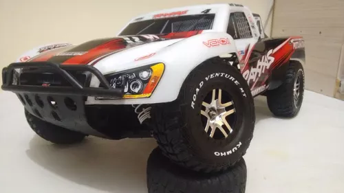 Carro de corrida de controle remoto Traxxas Nitro Slash 1:10