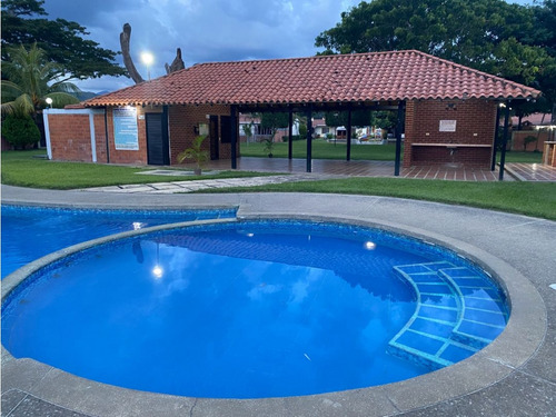 Casa En Venta En Valle De Oro San Diego Cb-8111849