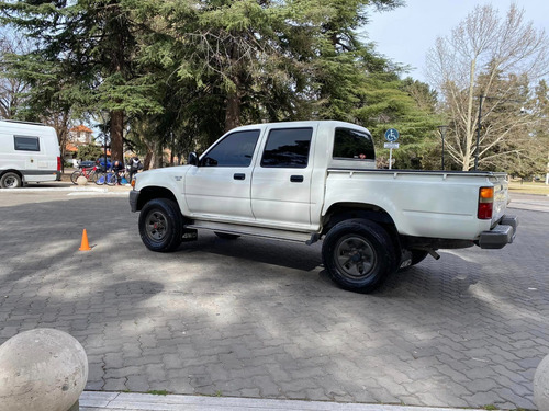 Toyota Hilux 2.8 D/cab 4x4 D Dlx