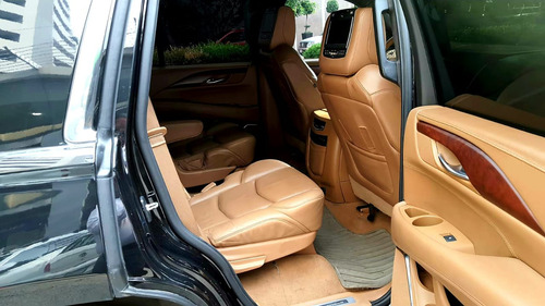 Cadillac Escalade 6.2 Plinum 4x4 At