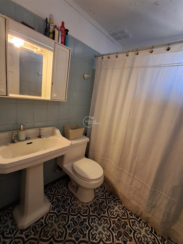 Casa En Venta 4 Dorm. 3 B En Macul (a 1 Cuadra De Vic. Mac)