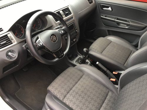 Volkswagen Fox 1.6 Msi Comfortline 8v Flex 4p Manual