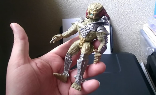1993 Kenner Ultimate Alien Hunter Predator Scavage 13.5 Cms (Usado)