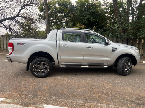 Ford Ranger 3.2 Limited Cab. Dupla 4x4 Aut. 4p