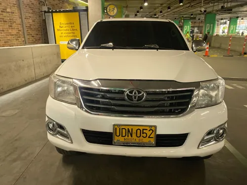 Toyota Hilux 2.5 Imv 100 hp 4x4