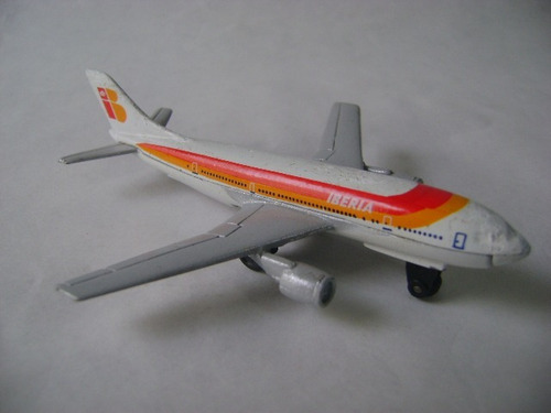 Imagen 3 de 10 de Nico Avion Metal A300b Airbus 10 X 9 Cm (avv 42)